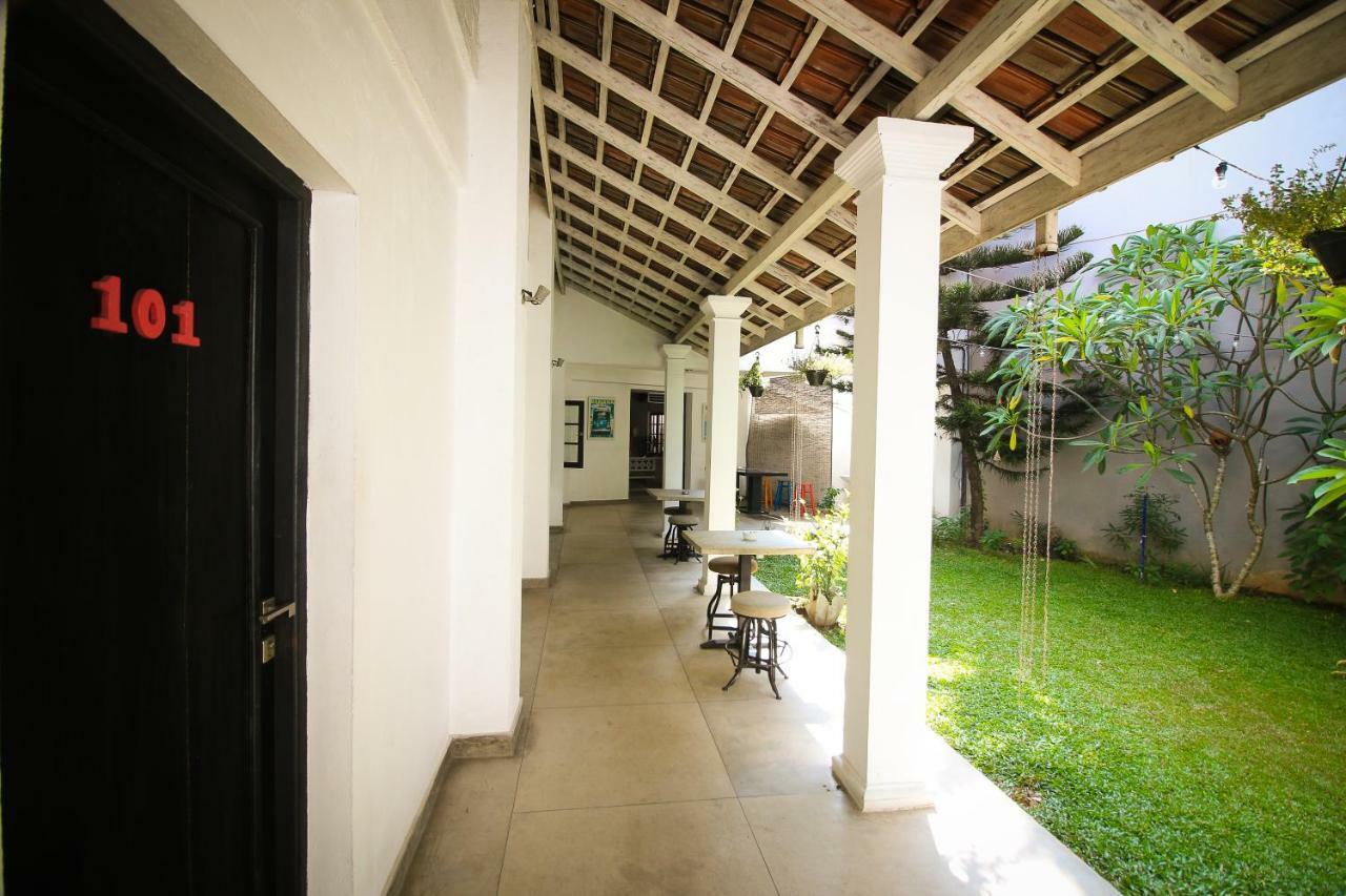 Clock Inn Dehiwala Dehiwala-Mount Lavinia Exterior foto